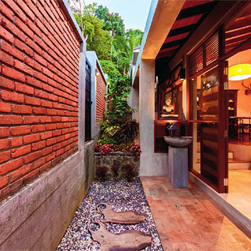 杭州別墅花園木結(jié)構(gòu)景觀3